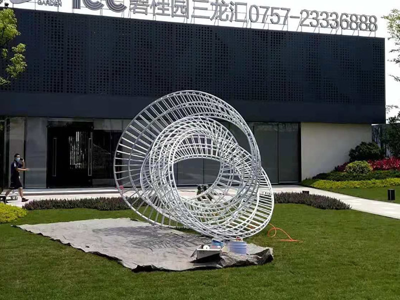 房地產(chǎn)不銹鋼雕塑